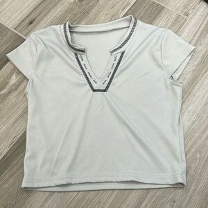 Shein grey v neck cropped tee size small